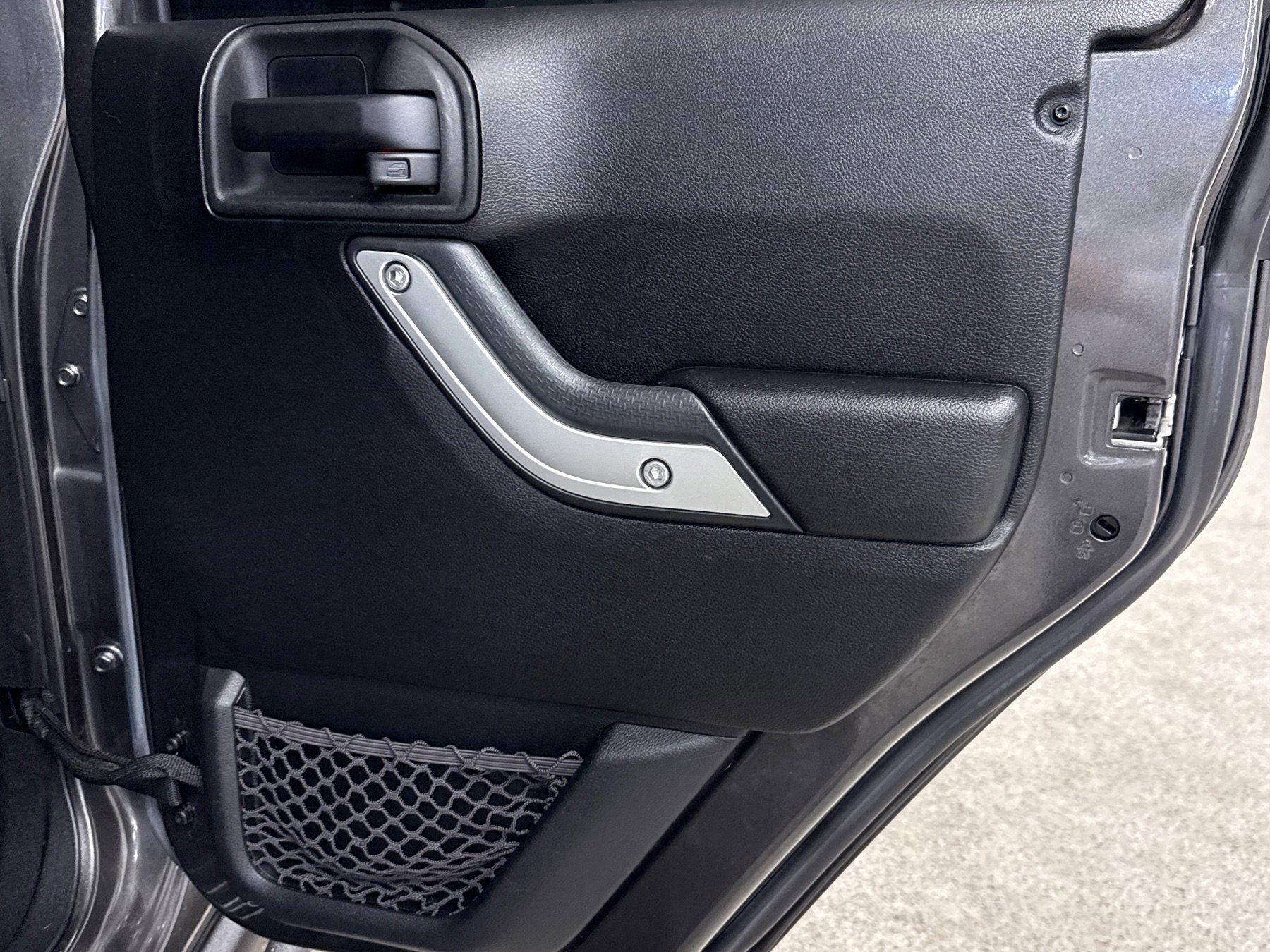 Used 2016 Jeep Wrangler Unlimited Rubicon image 17