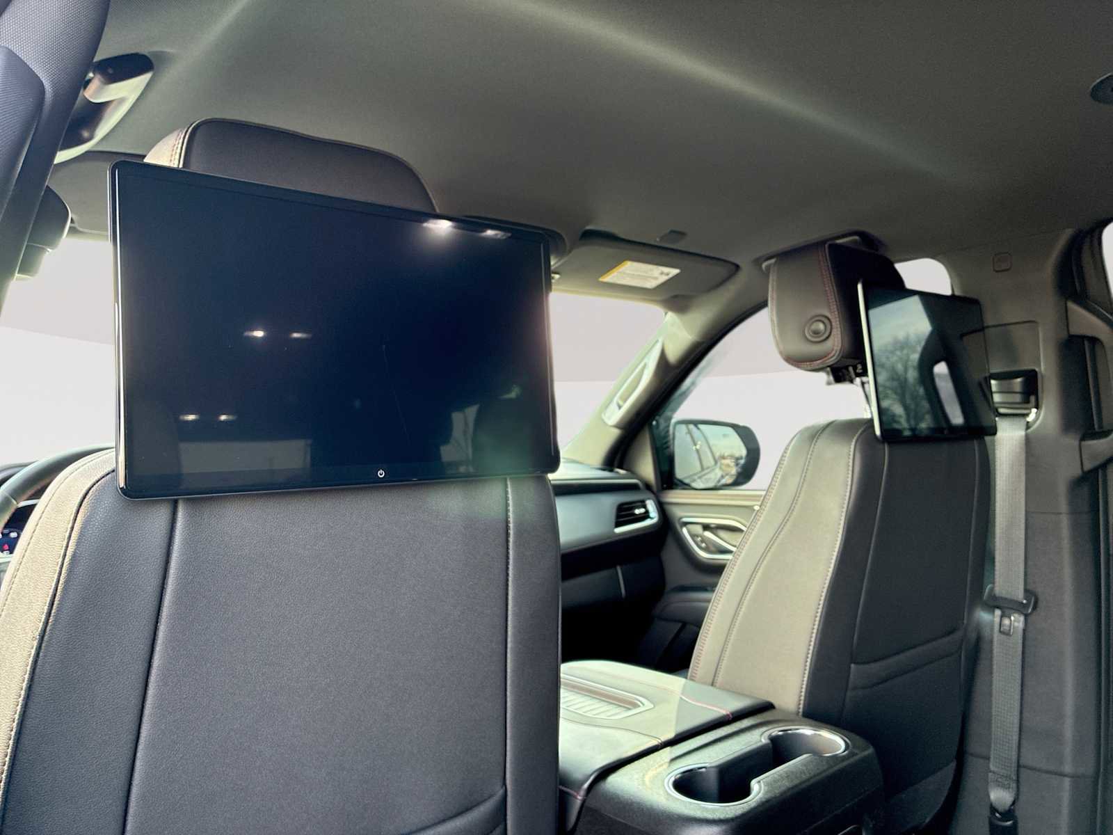 Used 2024 Chevrolet Tahoe RST w/ Luxury Package image 35