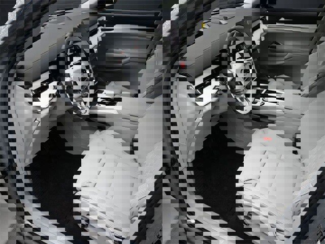 Used 2025 Volvo EX90 Ultra AWD/4WD image 15