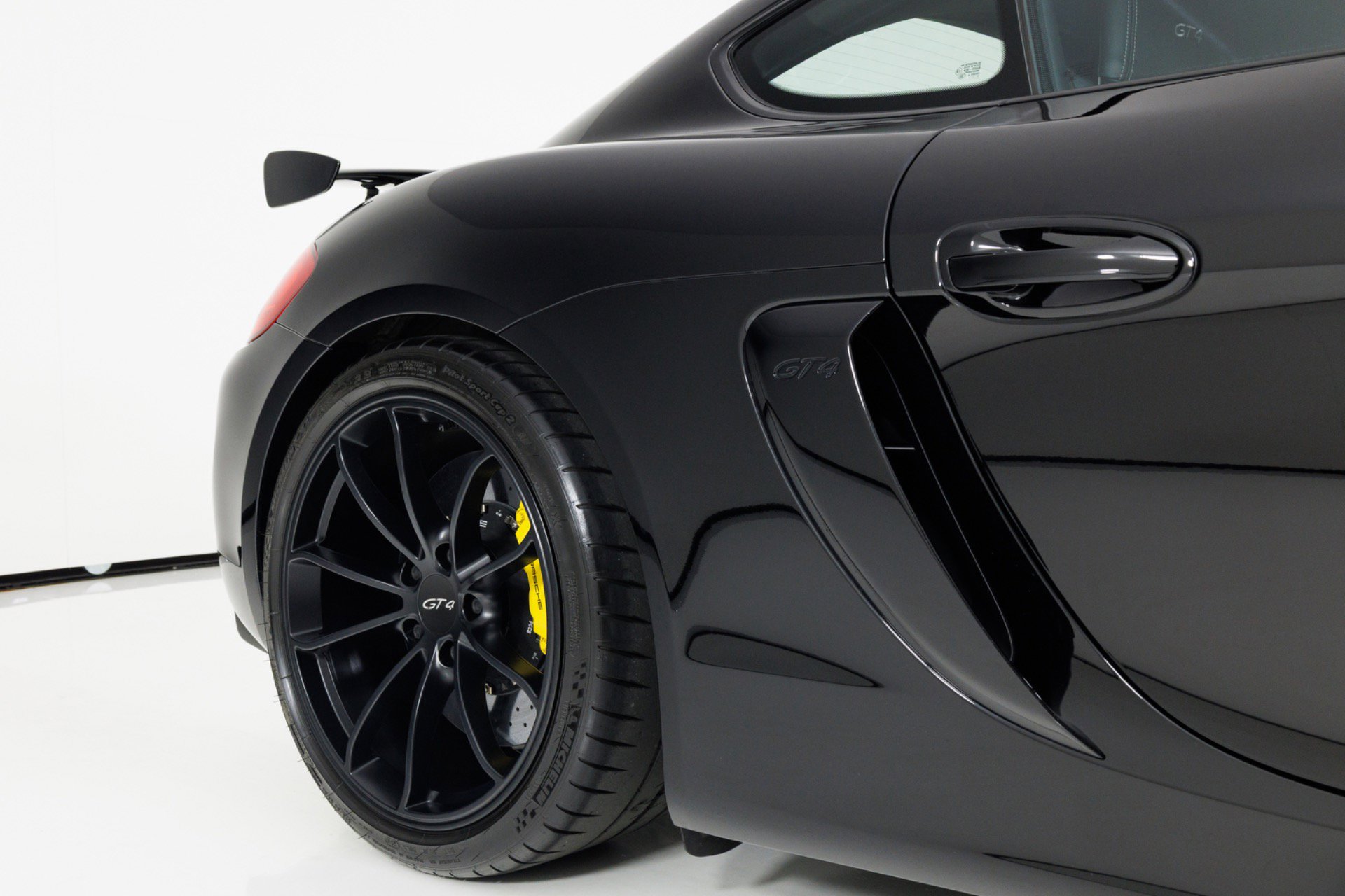 Used 2016 Porsche Cayman GT4 RWD image 57