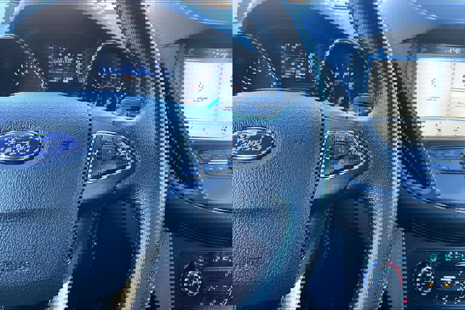 Used 2019 Ford Escape SEL image 20