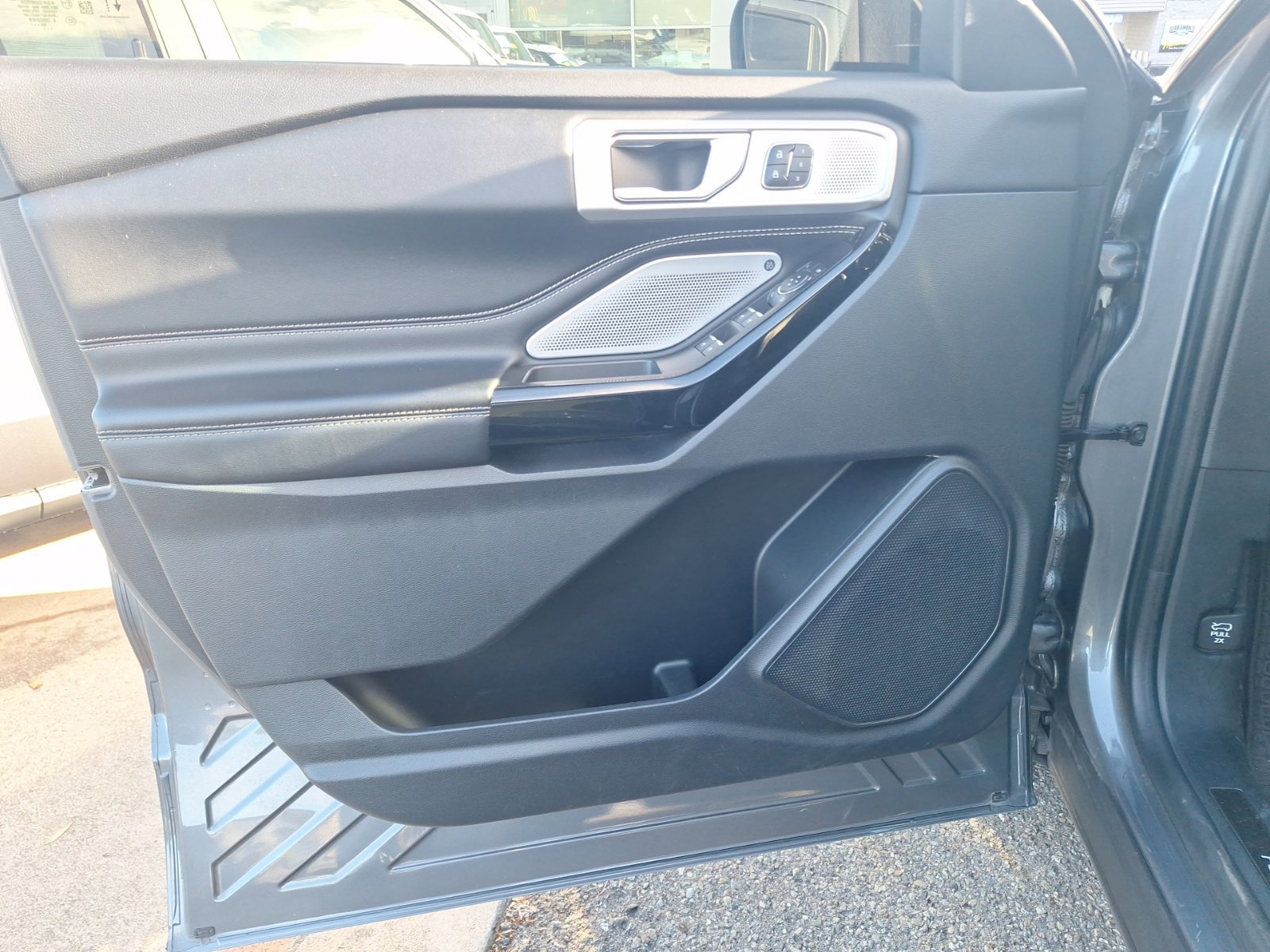 Used 2021 Ford Explorer ST w/ Equipment Group 401A AWD/4WD image 12