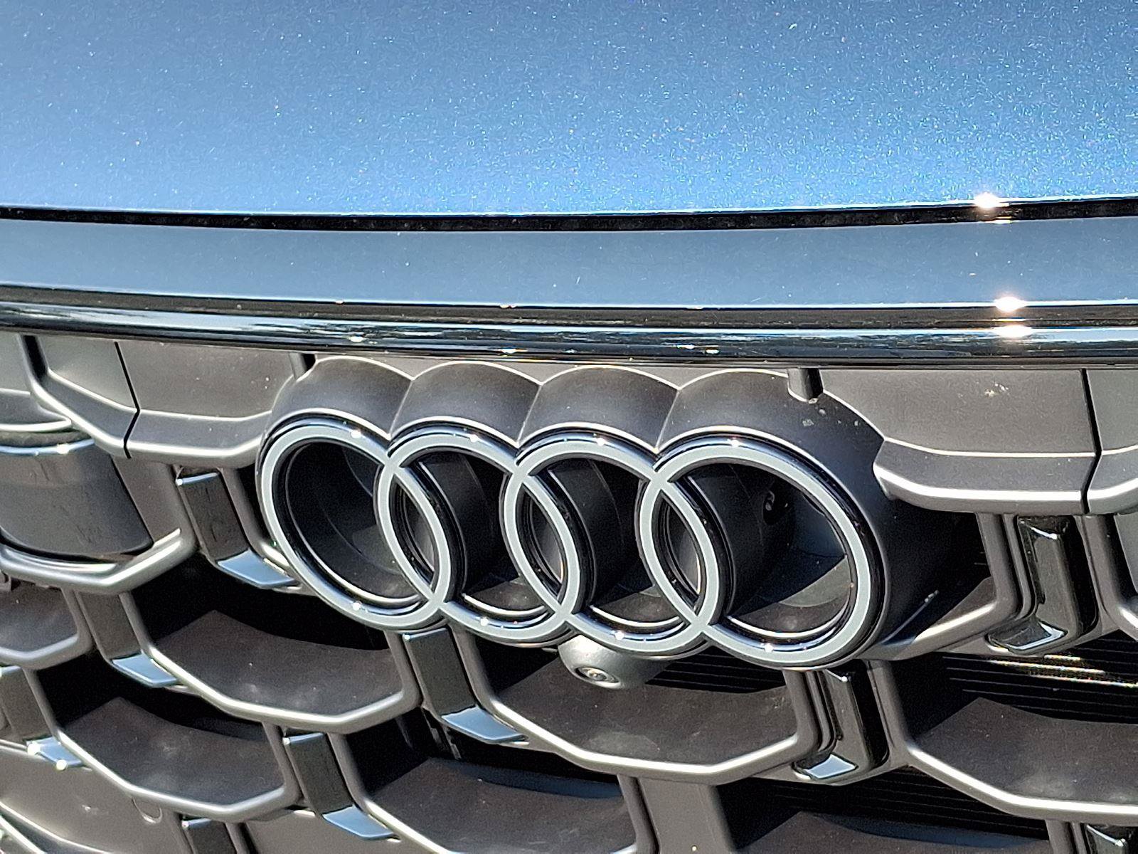 New 2026 Audi SQ8 Prestige AWD/4WD image 23