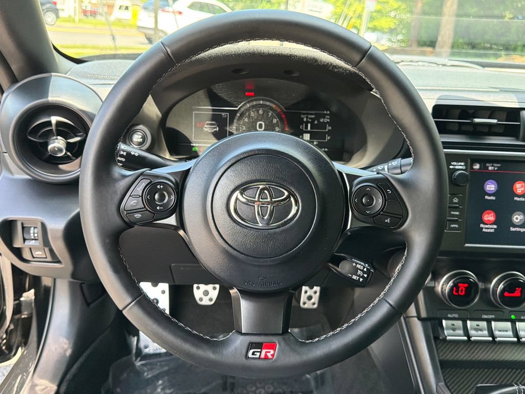 Used 2023 Toyota GR86 Premium w/ ALL Weather Mat Package (TMS) RWD image 27