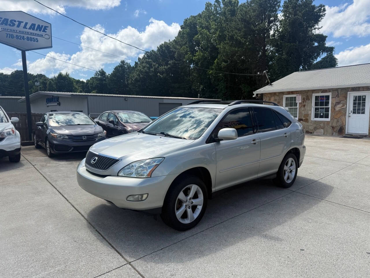Used 2005 Lexus RX 330 FWD image 3