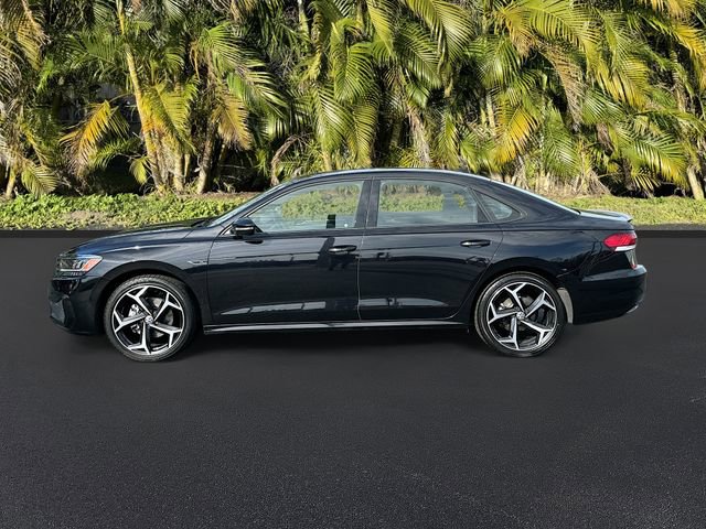 Used 2021 Volkswagen Passat 2.0T R-Line image 8