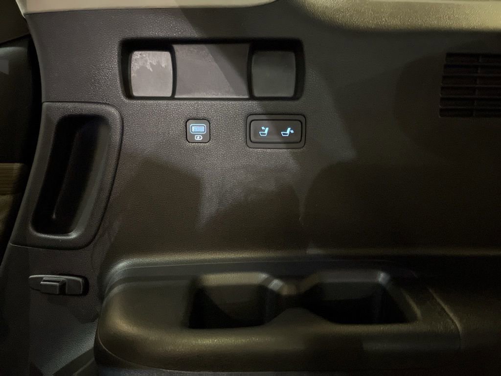 Used 2022 Hyundai Palisade Calligraphy image 57