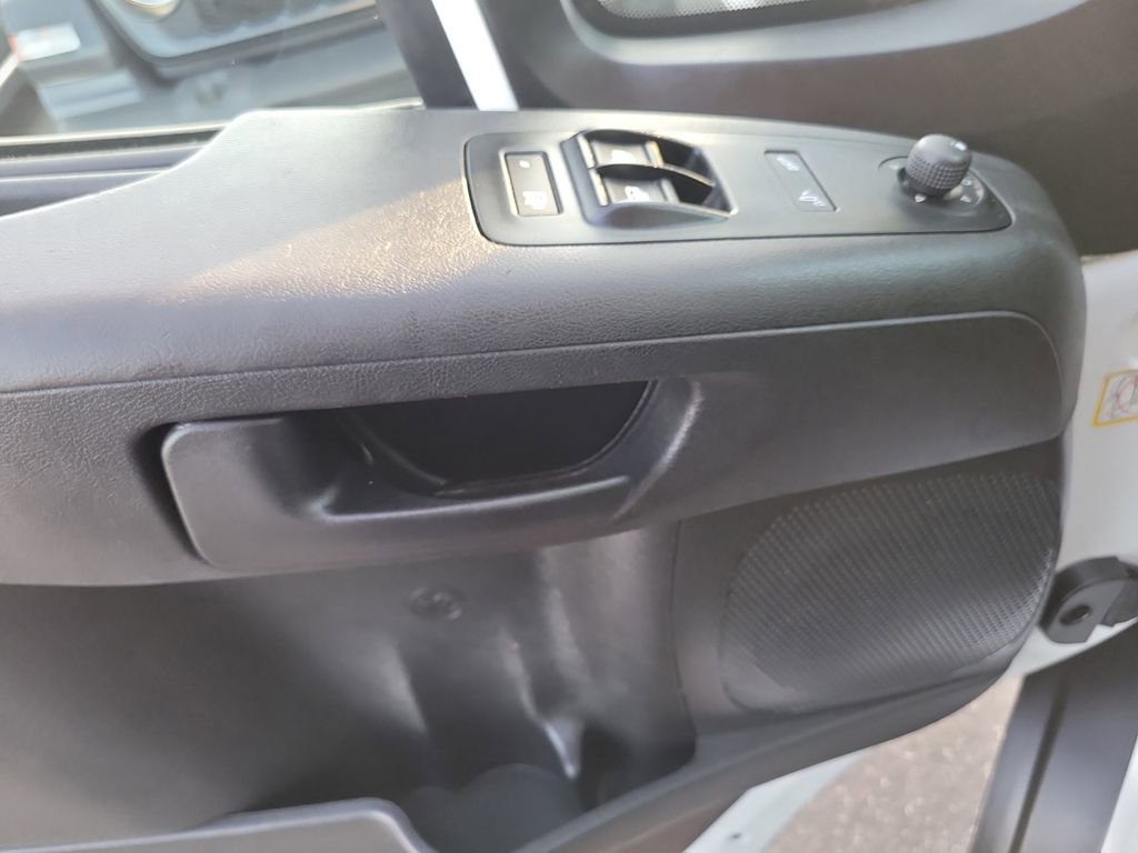 Used 2024 RAM ProMaster 2500 w/ Convenience Group image 15