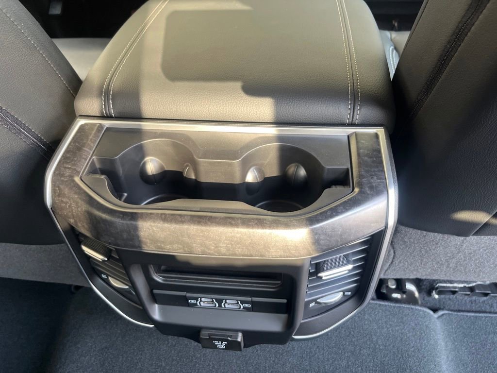 New 2022 RAM 2500 Big Horn w/ Level C Equiment Group image 29