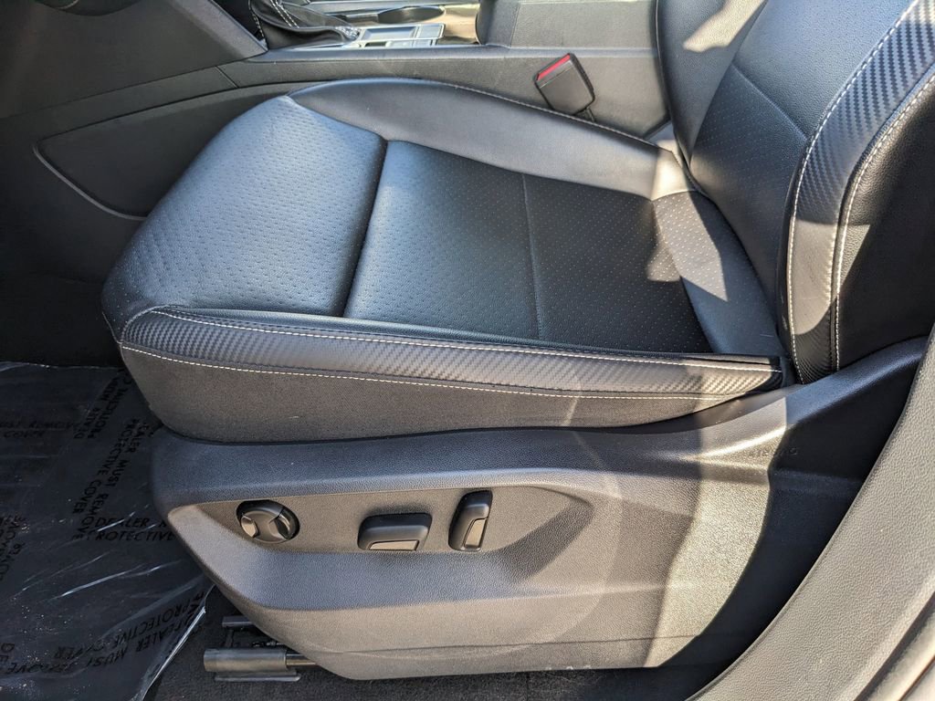 Used 2022 Volkswagen Atlas Cross Sport SE w/ Panoramic Sunroof Package FWD image 19