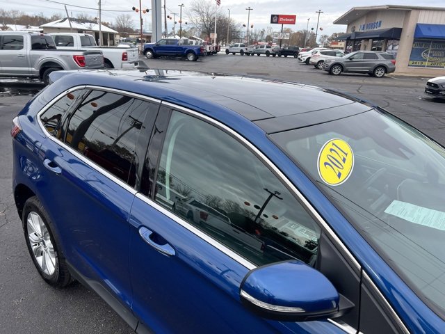 Used 2021 Ford Edge Titanium w/ Equipment Group 301A image 6