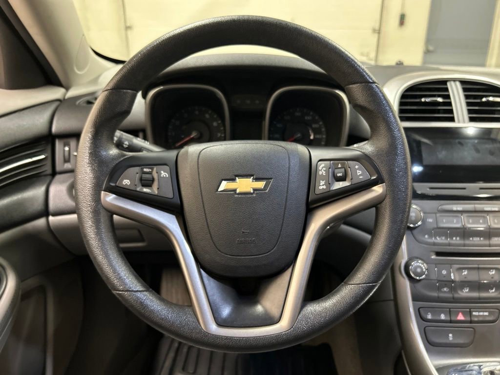 Used 2013 Chevrolet Malibu LS FWD image 17