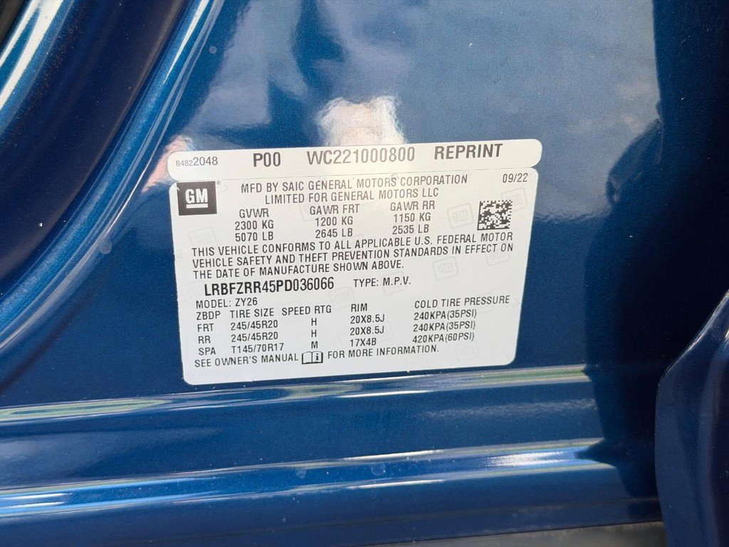 Used 2023 Buick Envision Avenir image 26