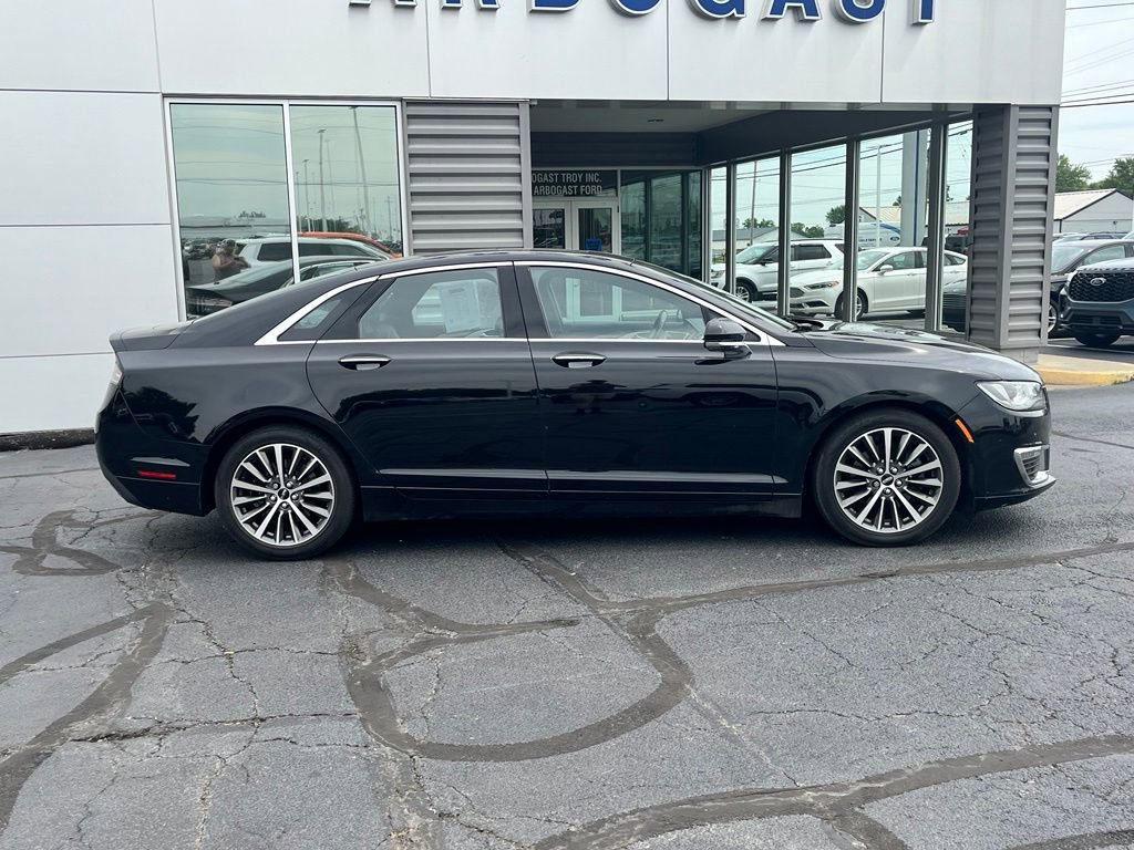 Used 2017 Lincoln MKZ Select w/ Select Plus Package AWD/4WD image 2
