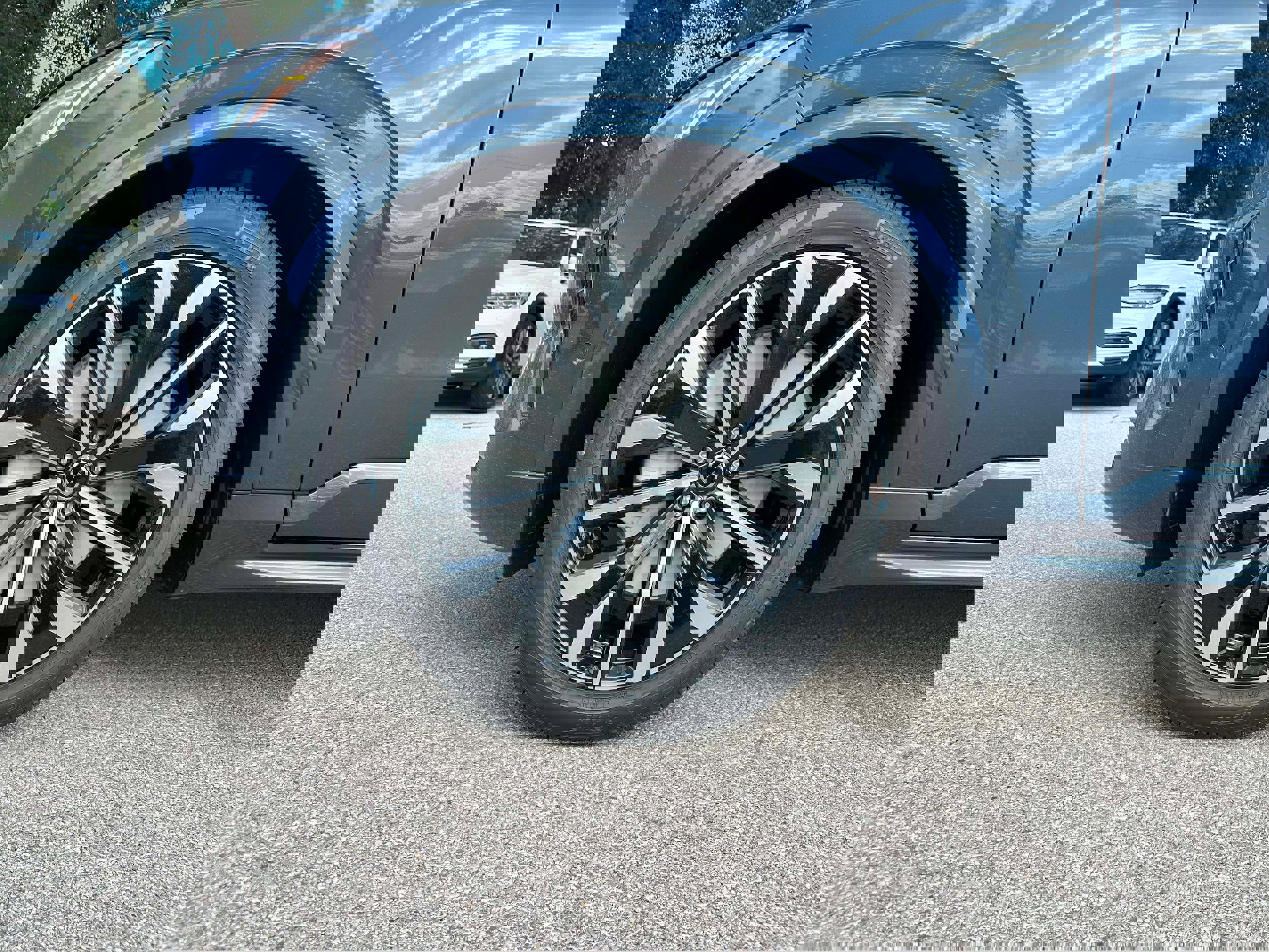 New 2026 Volvo XC90 B6 Ultra w/ Lounge Package image 10