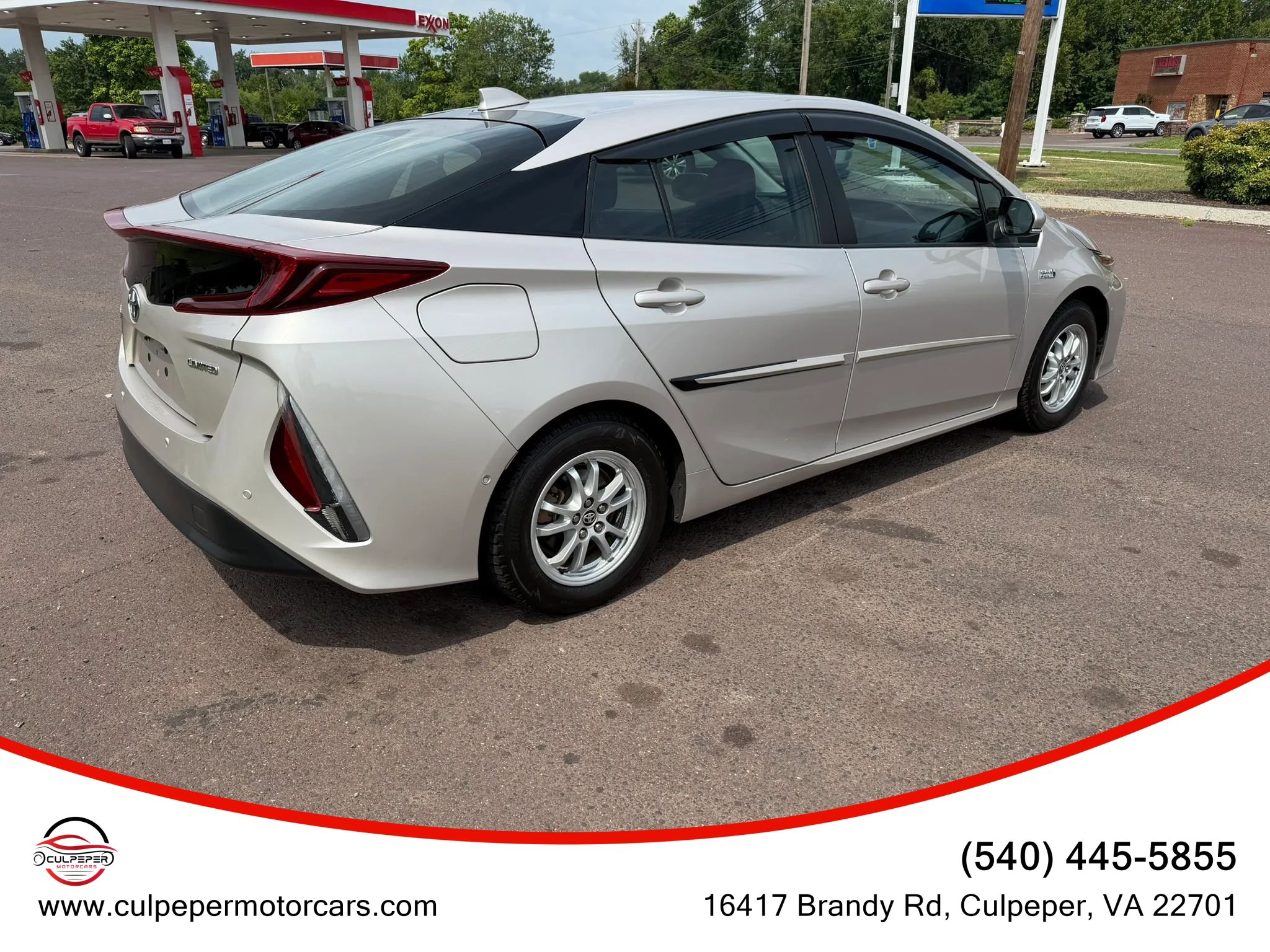 Used 2022 Toyota Prius Prime Limited FWD image 5