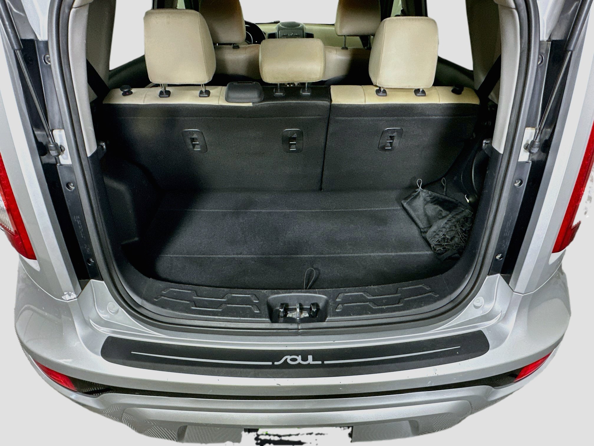 Used 2013 Kia Soul ! w/ Premium Pkg FWD image 28