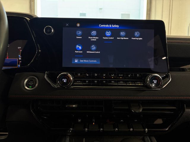 Used 2023 Chevrolet Colorado Z71 w/ Z71 Convenience Package 2 AWD/4WD image 28
