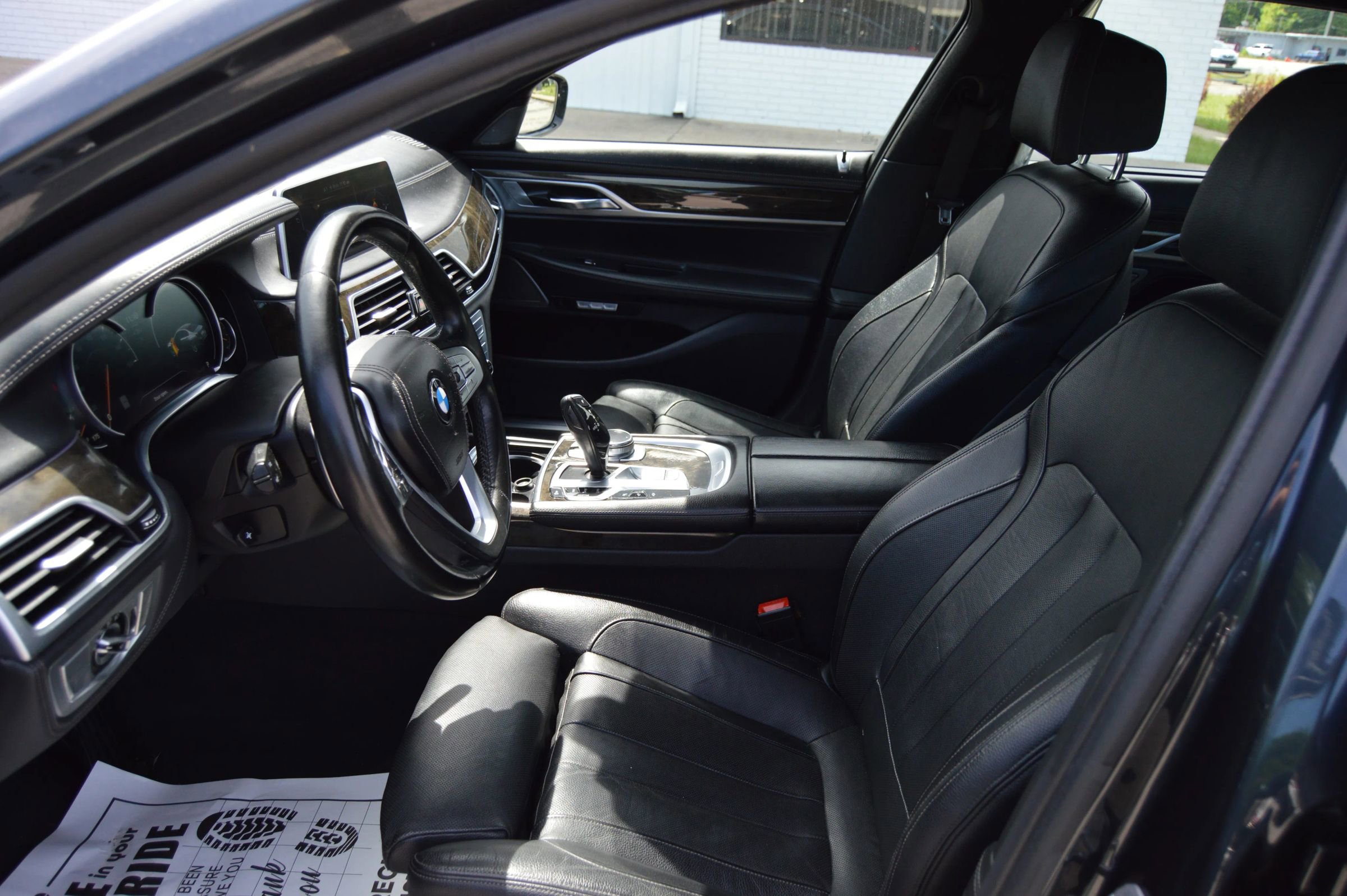 Used 2016 BMW 740i RWD image 11