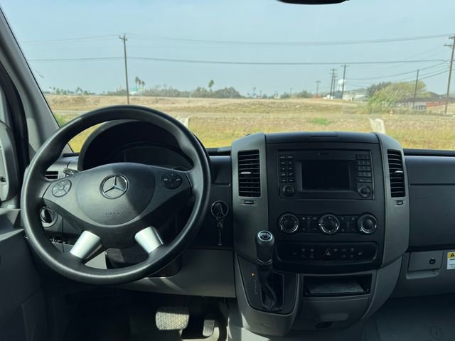 Used 2016 Mercedes-Benz Sprinter 2500 image 3