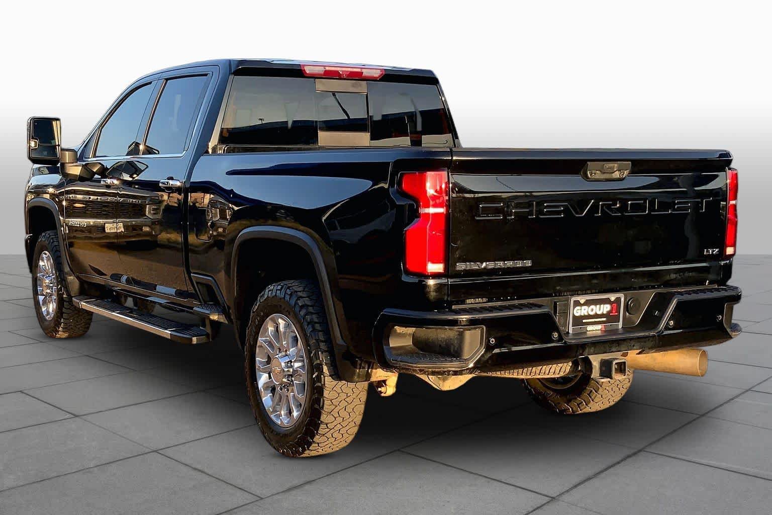 Used 2025 Chevrolet Silverado 2500 LTZ w/ Z71 Chrome Sport Edition AWD/4WD image 12