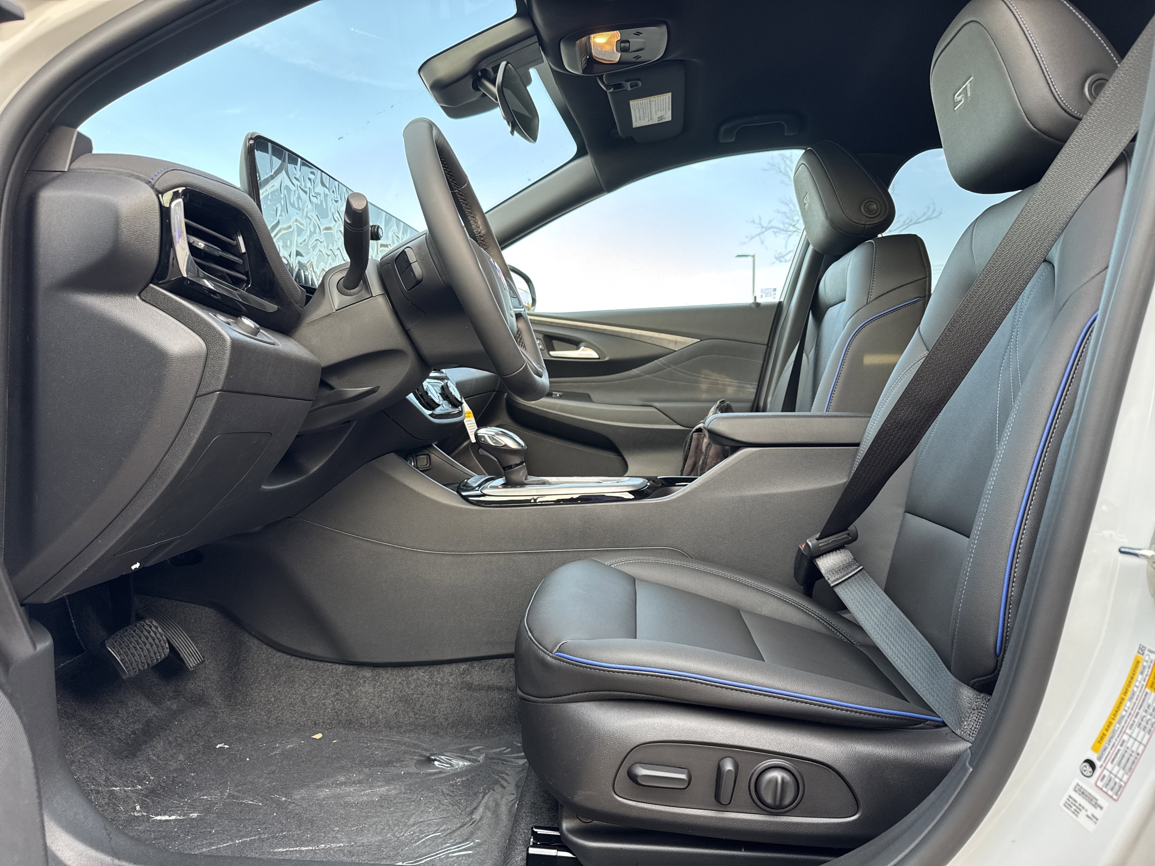 New 2026 Buick Envista Sport Touring w/ Convenience I Package image 16