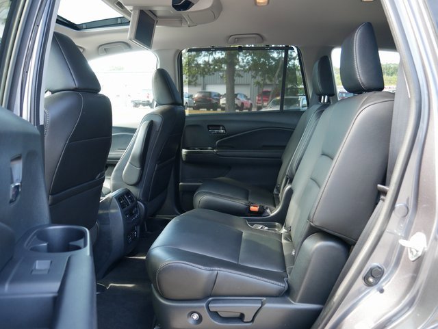 Used 2022 Honda Pilot Touring image 14