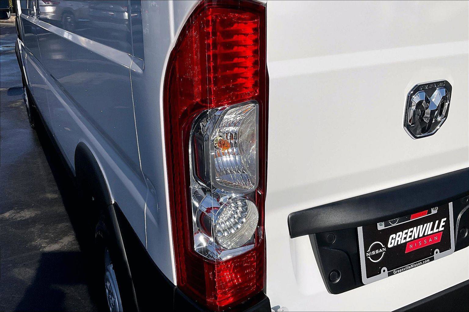 Used 2025 RAM ProMaster 2500 w/ Convenience Group image 31
