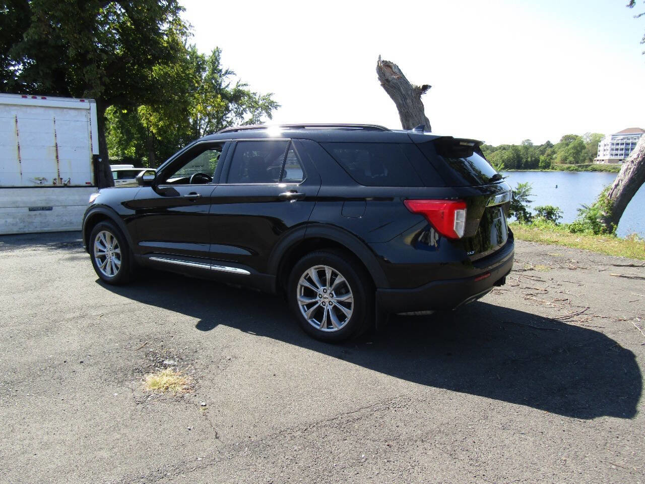 Used 2020 Ford Explorer XLT w/ Equipment Group 202A image 46