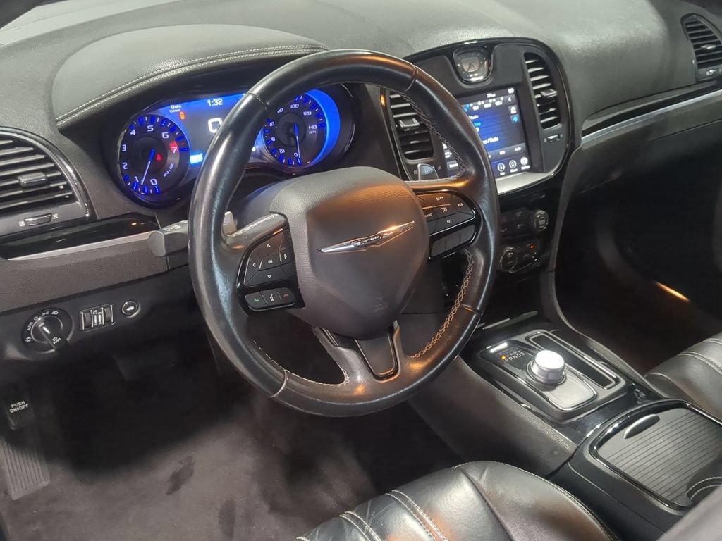 Used 2018 Chrysler 300 S w/ 300S Premium Group AWD/4WD image 12