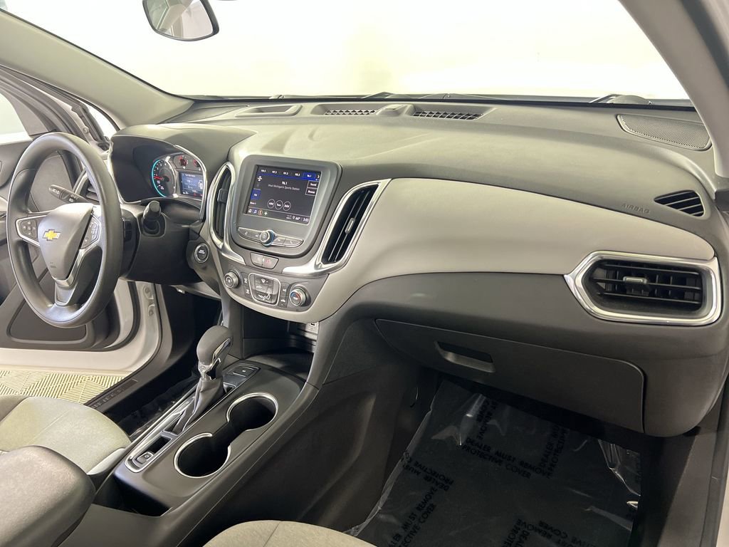 Used 2024 Chevrolet Equinox LS w/ LS Convenience Package image 28