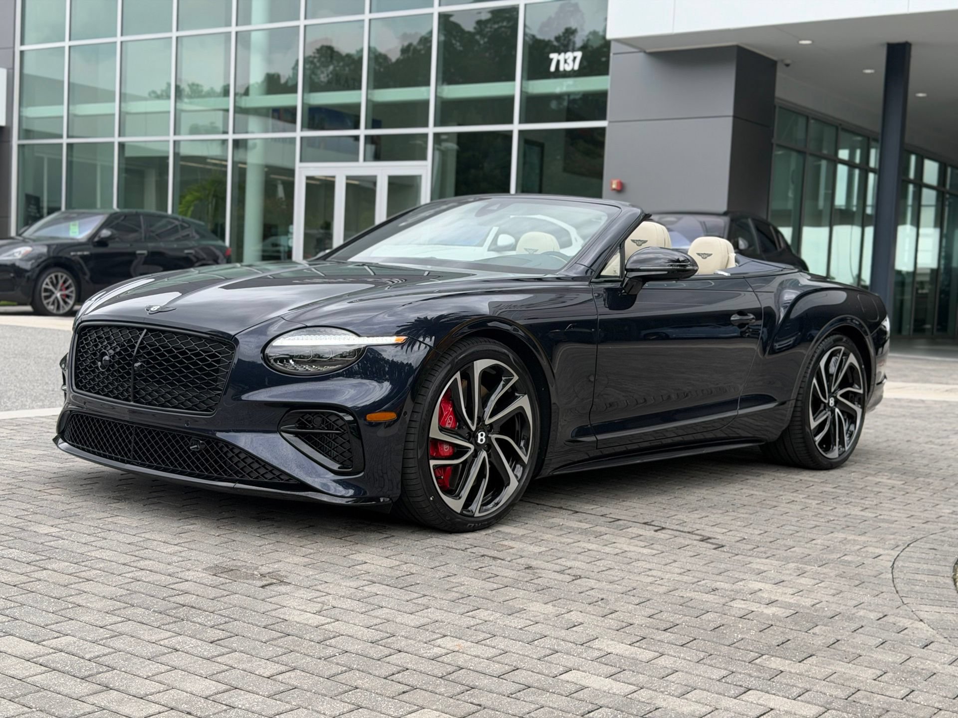 New 2026 Bentley Continental GTC AWD/4WD image 32
