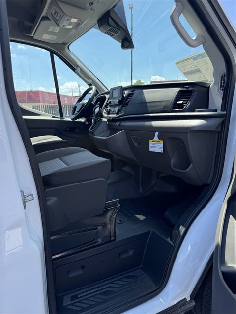 New 2025 Ford Transit 250 148 Medium Roof image 11