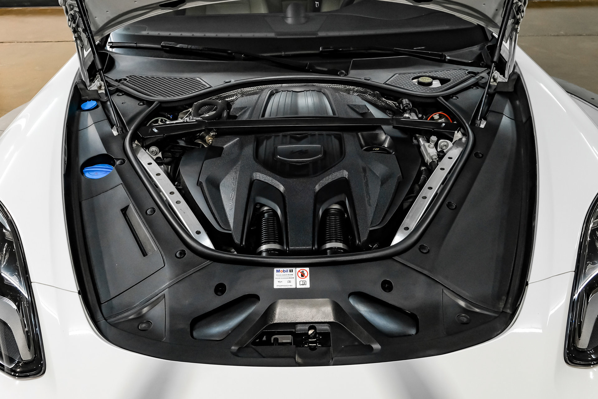 Used 2023 Porsche Panamera Platinum Edition w/ Sportdesign Package RWD image 56