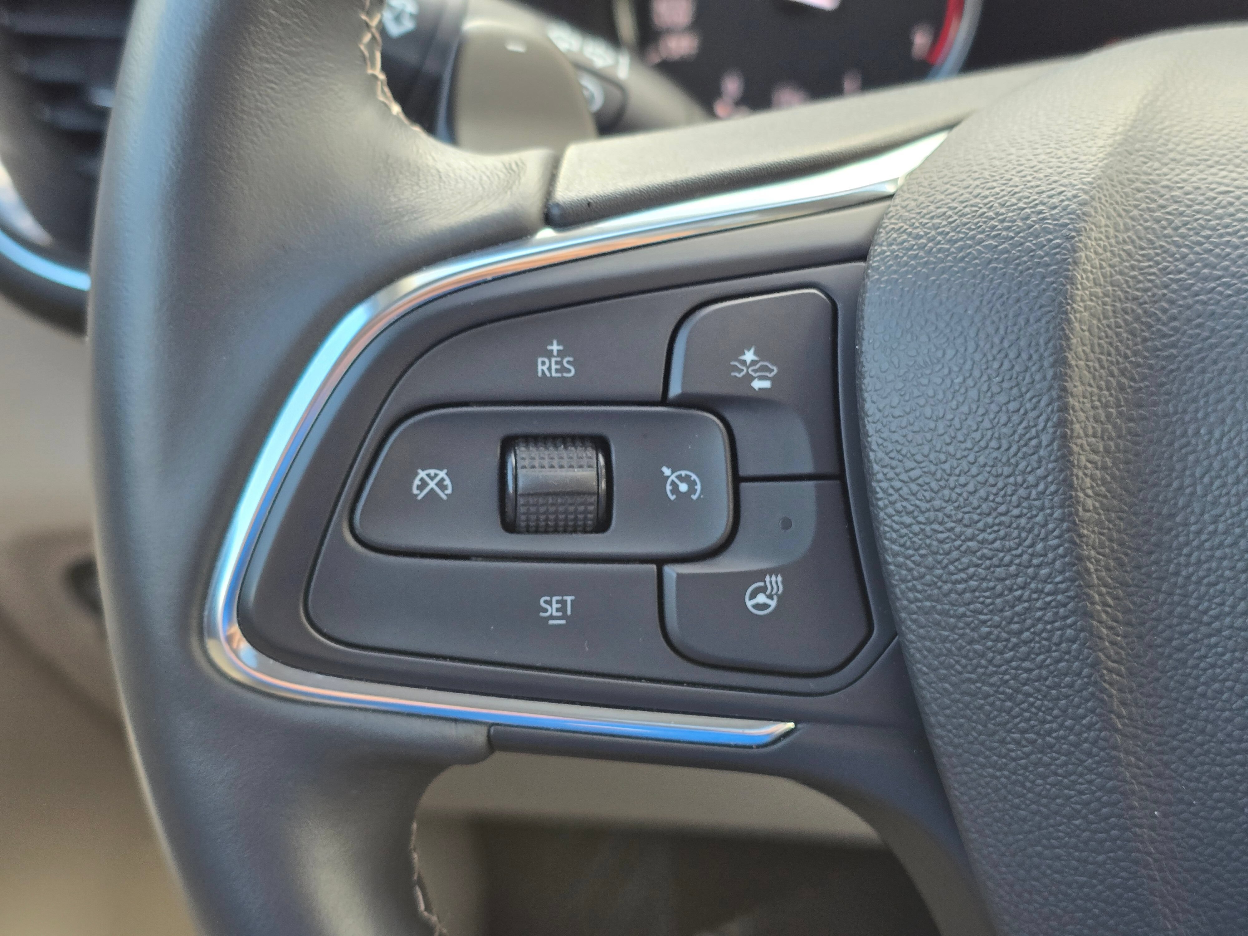 Used 2022 Buick Envision Essence w/ Technology Package I AWD/4WD image 32