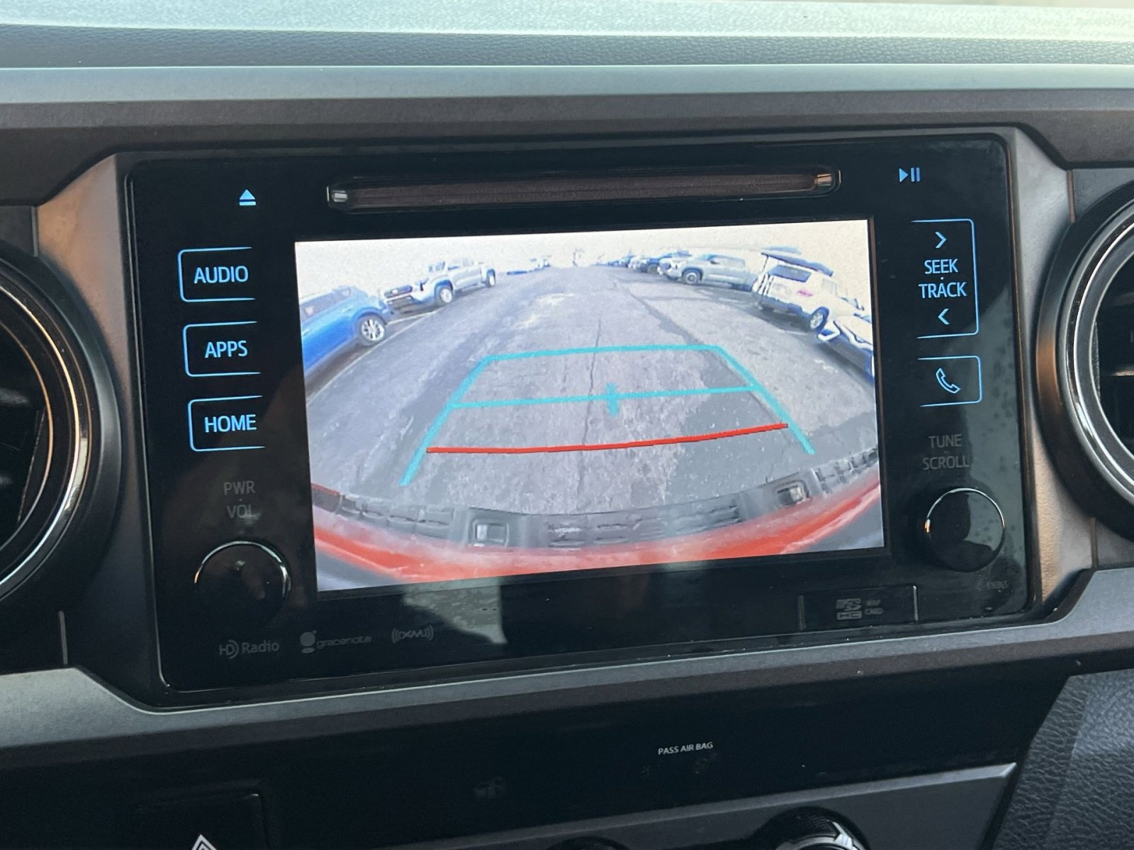 Used 2019 Toyota Tacoma TRD Off-Road image 17