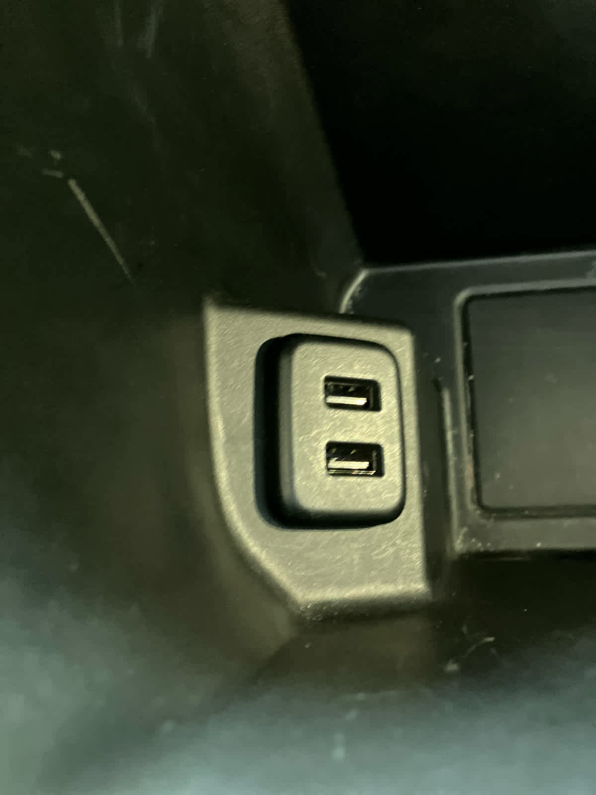 Used 2024 GMC Terrain SLT image 35