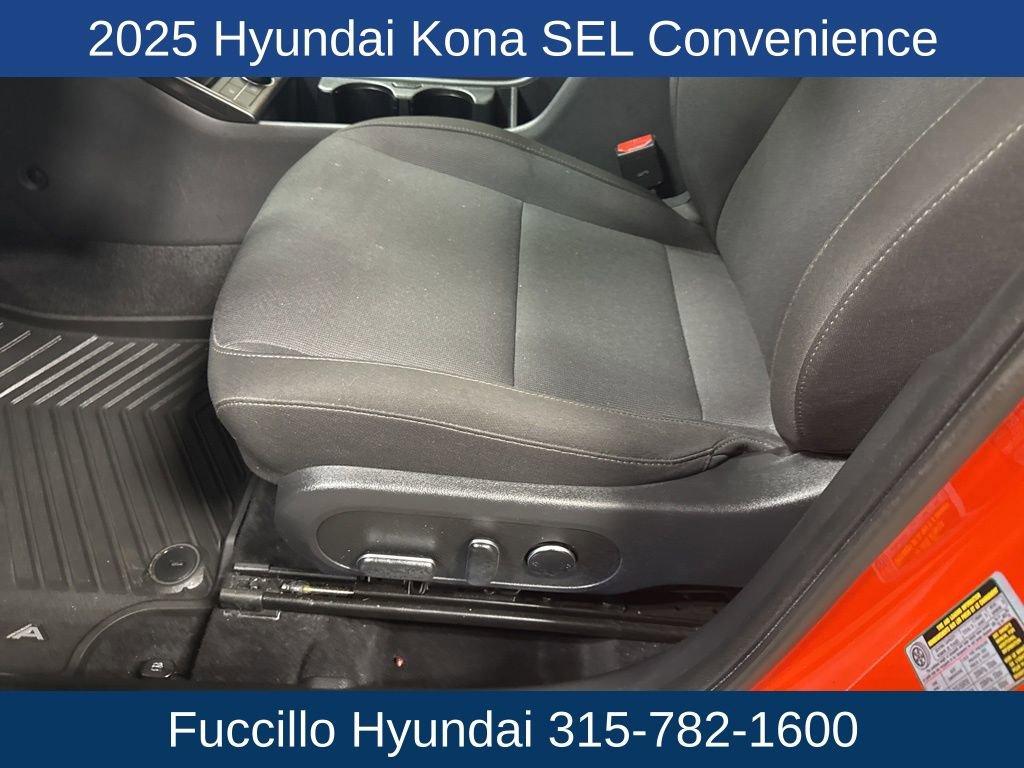 Certified 2025 Hyundai Kona SEL image 9
