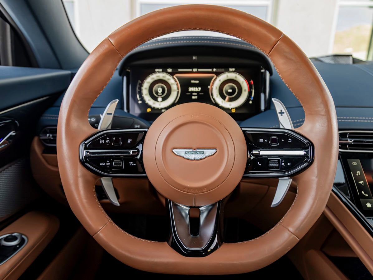 Used 2024 Aston Martin DB12 Coupe RWD image 11