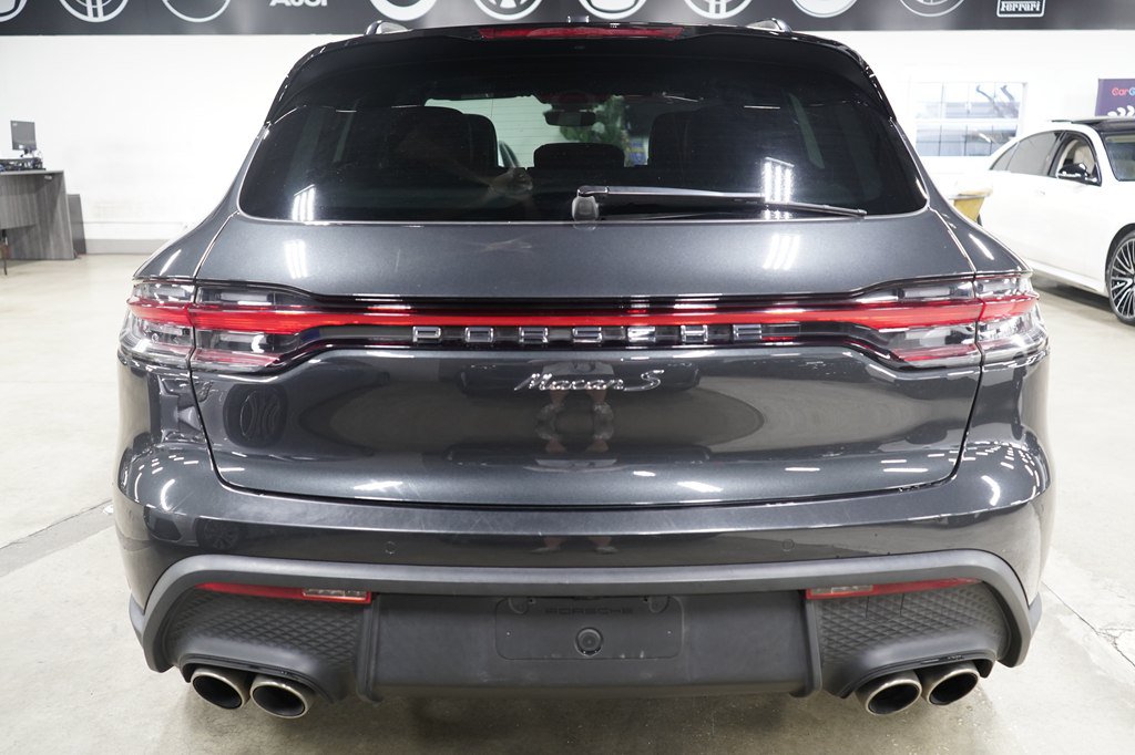 Used 2023 Porsche Macan S AWD/4WD image 4