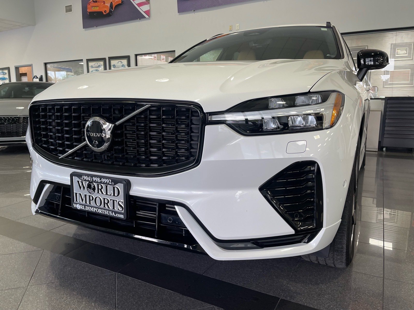 Used 2023 Volvo XC60 T8 Ultimate AWD/4WD image 16