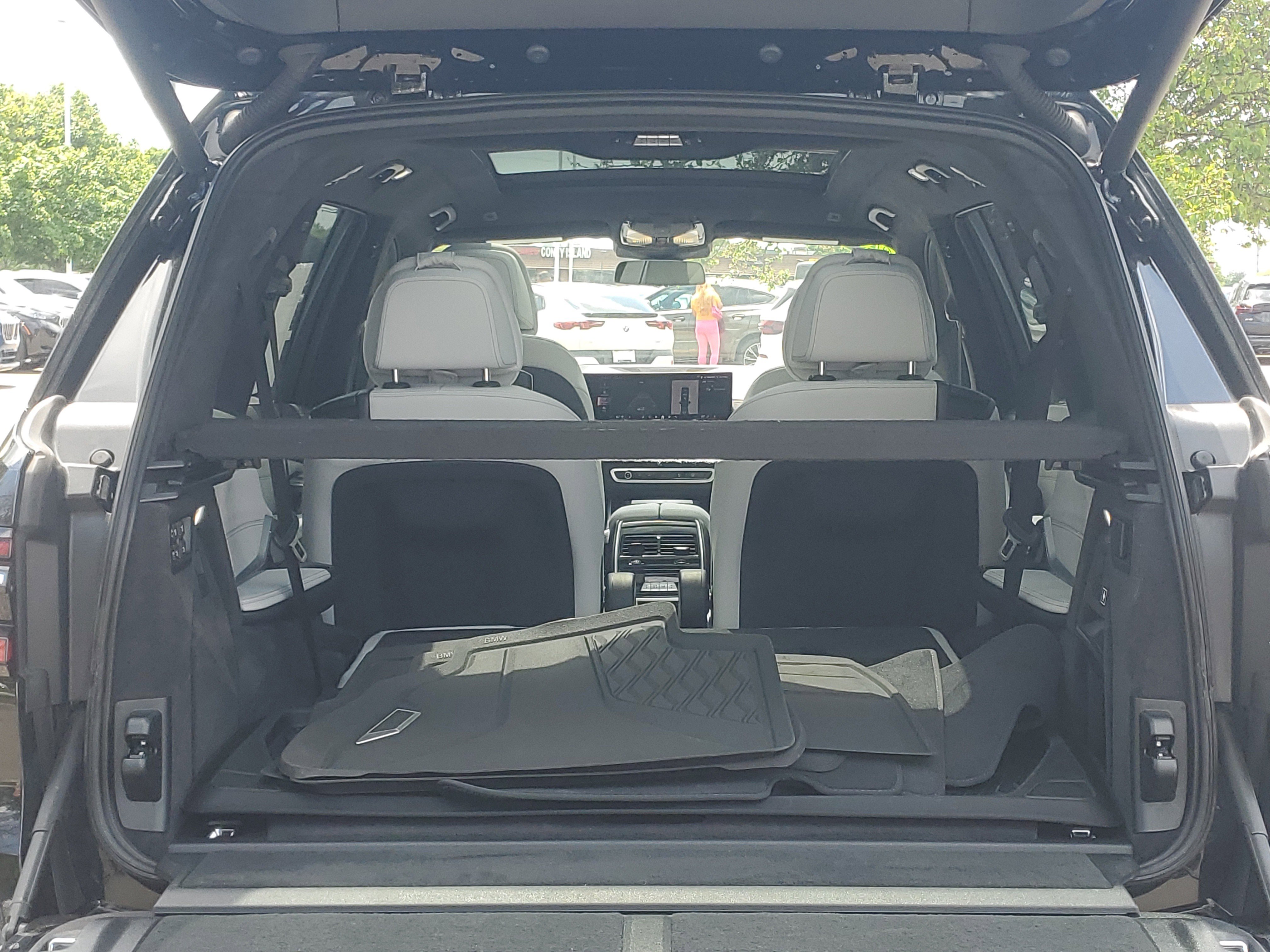 Certified 2024 BMW X7 xDrive40i w/ Premium Package AWD/4WD image 22
