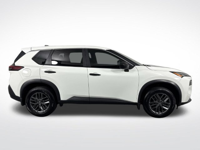 Used 2023 Nissan Rogue S FWD image 35