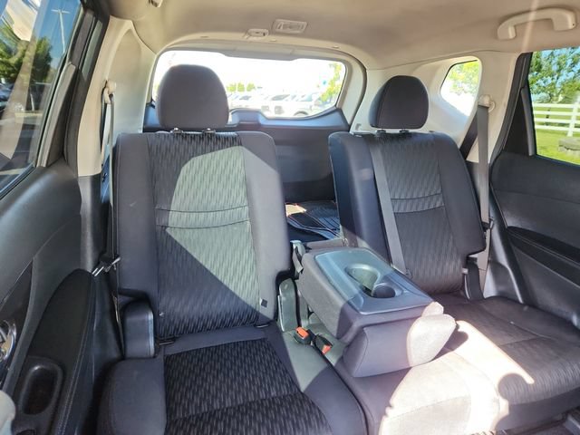 Used 2019 Nissan Rogue SV FWD image 28