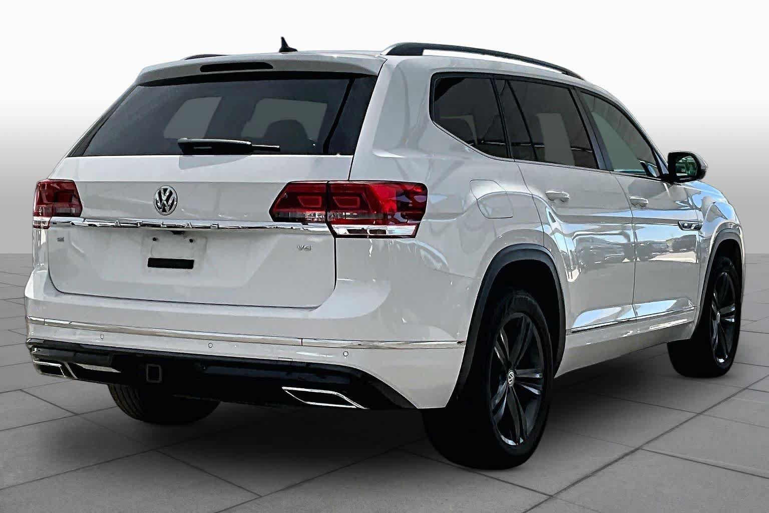 Used 2020 Volkswagen Atlas SE w/ Panoramic Sunroof Package FWD image 13