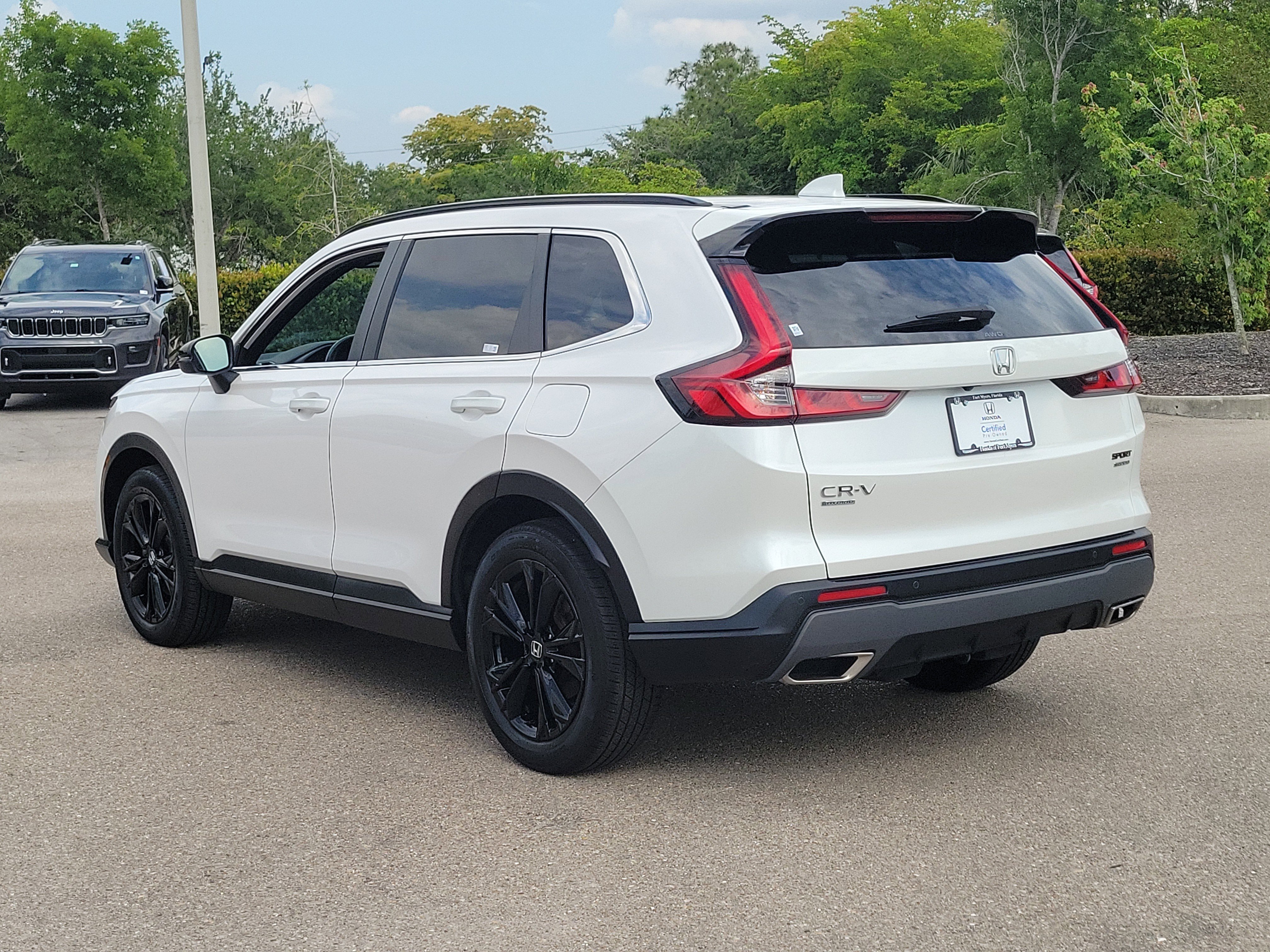 Certified 2023 Honda CR-V Sport Touring image 4