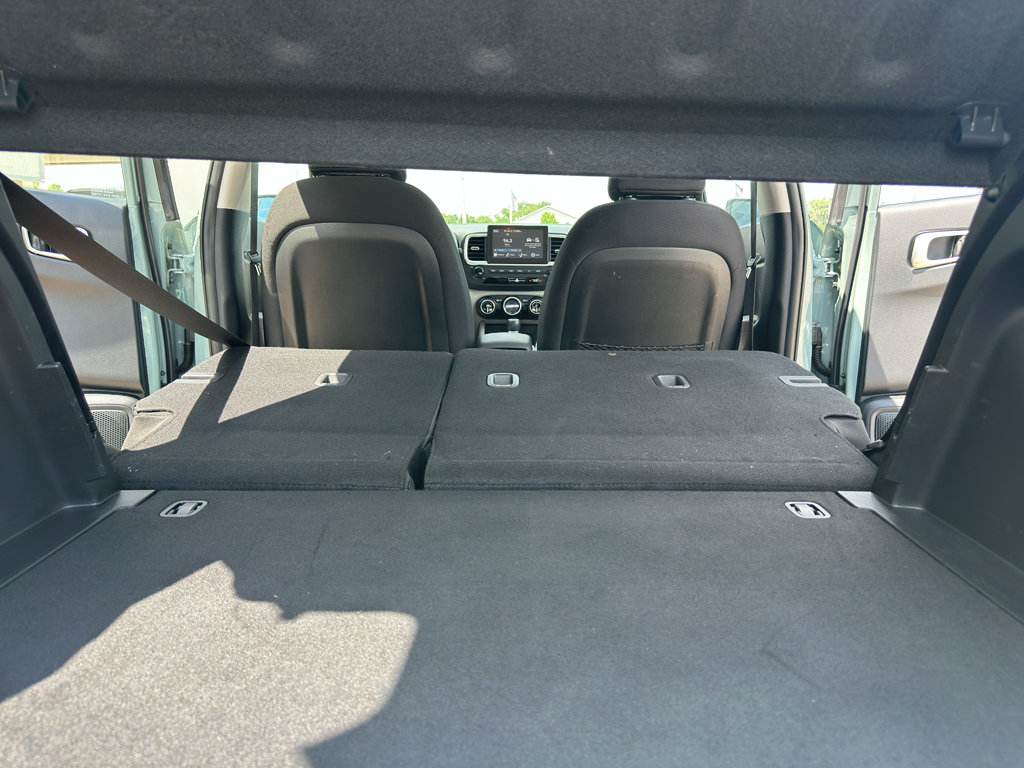 Used 2025 Hyundai Venue SEL FWD image 33