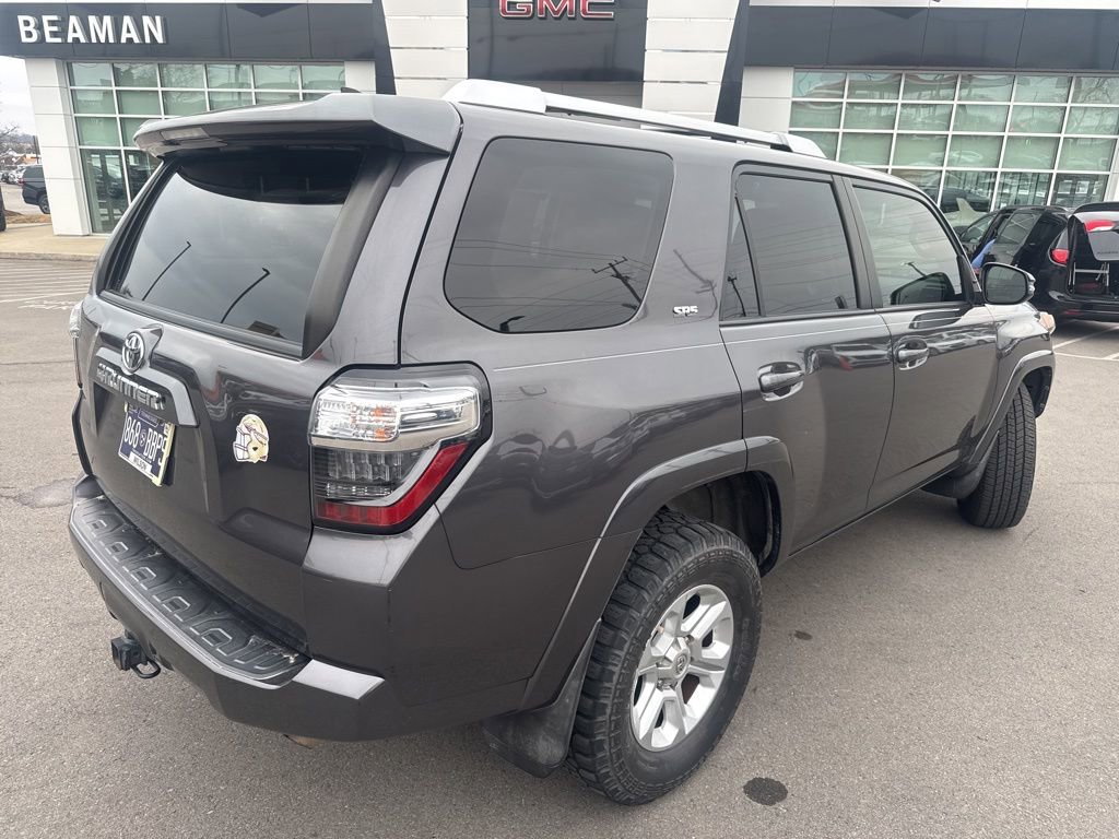 Used 2017 Toyota 4Runner SR5 Premium image 7