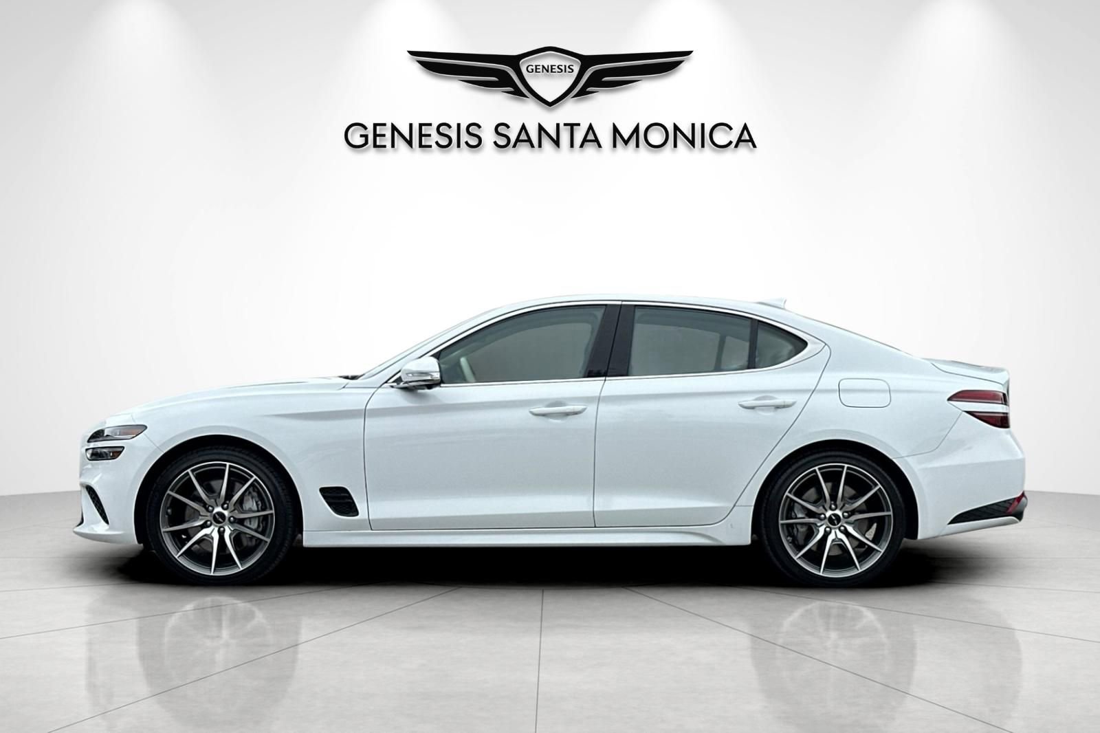 Used 2026 Genesis G70 2.5T Prestige image 9