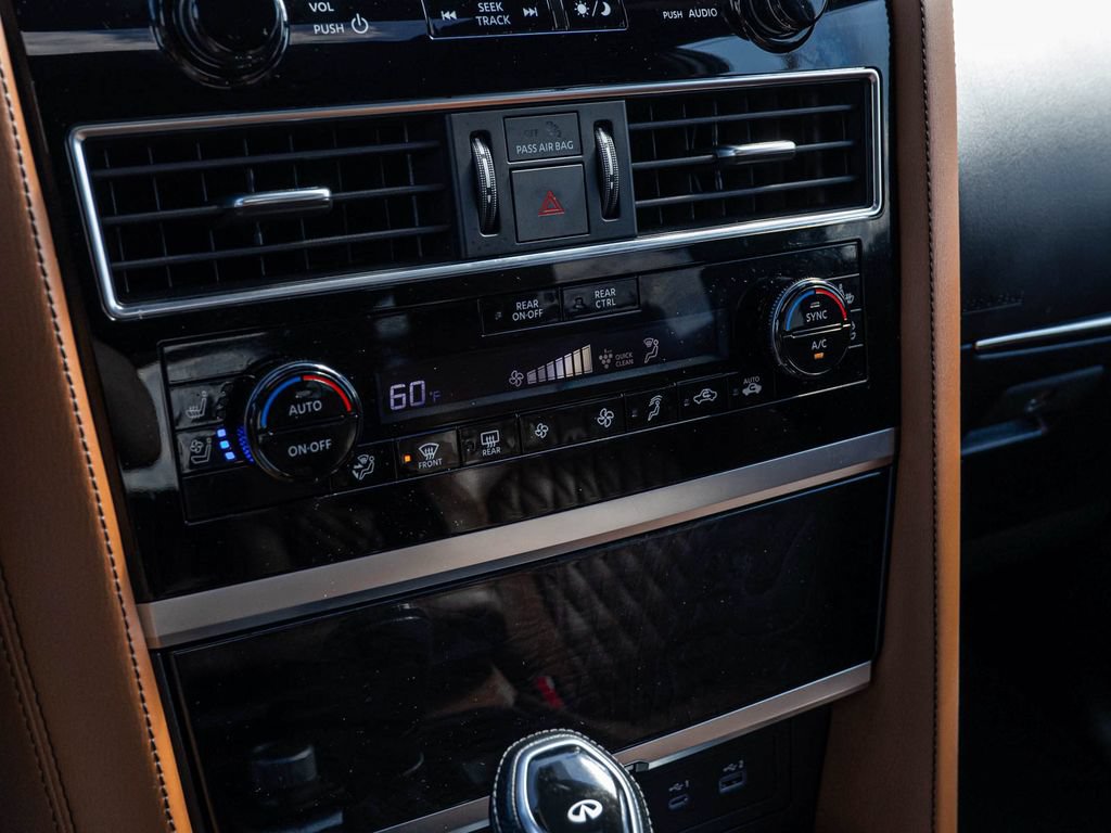 Used 2024 INFINITI QX80 Sensory AWD/4WD image 22